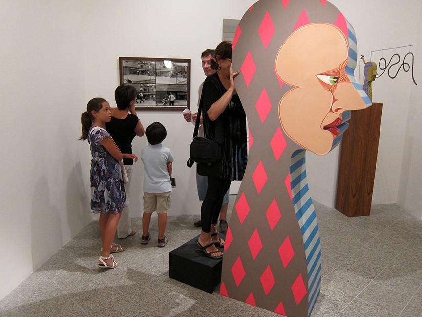 https://www.ed-templeton.com/files/gimgs/th-121_MAN Museo Nuoro Italy people looking into head sculpture.jpg